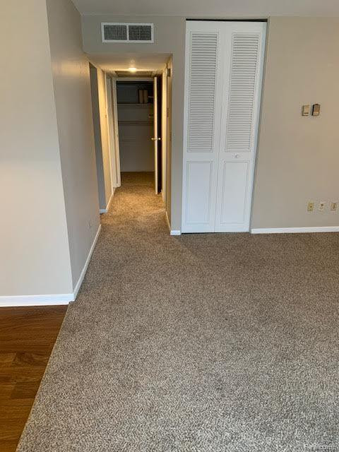 1890 COLONIAL VILLAGE Way, 4, Waterford, MI 48328 — Photo 8