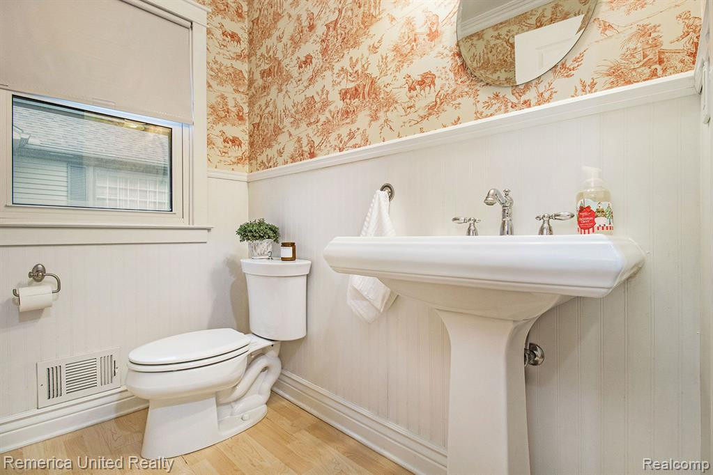 127 N HOLCOMB Road, Clarkston, MI — Photo 11