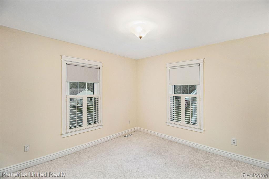 127 N HOLCOMB Road, Clarkston, MI — Photo 14