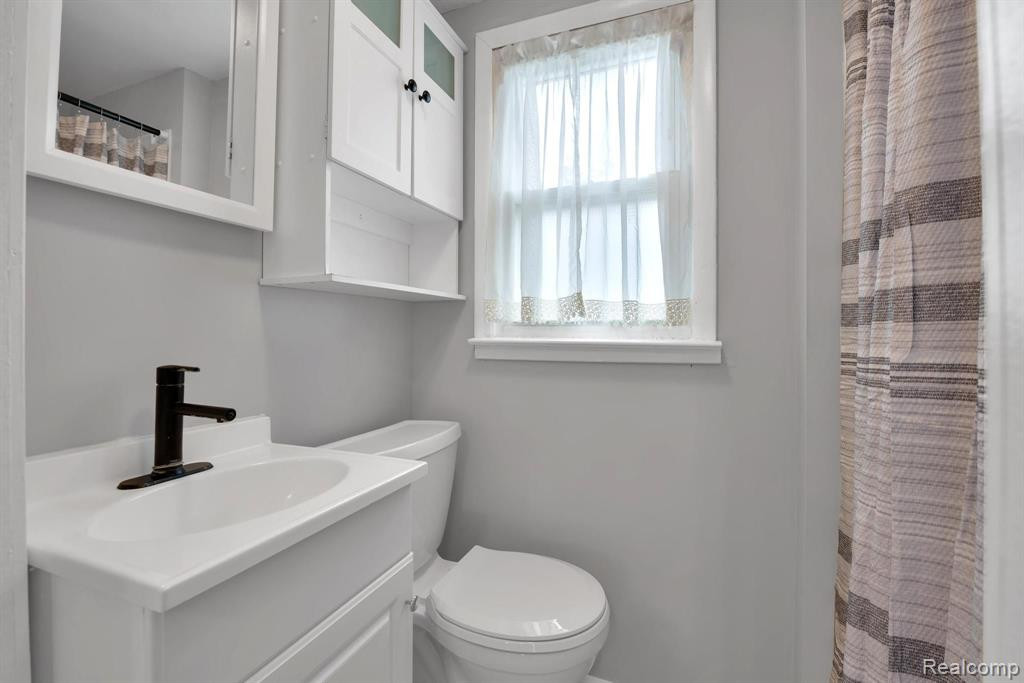 511 E MAIN Street, Stockbridge, MI 49285 — Photo 19