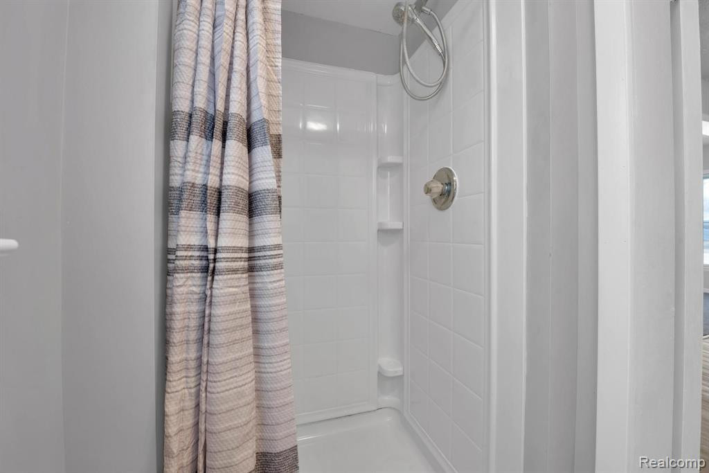 511 E MAIN Street, Stockbridge, MI 49285 — Photo 20