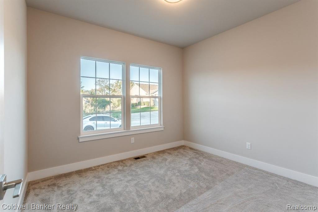 5707 WARREN WOODS Lane, Whitmore Lake, MI 48189 — Photo 5