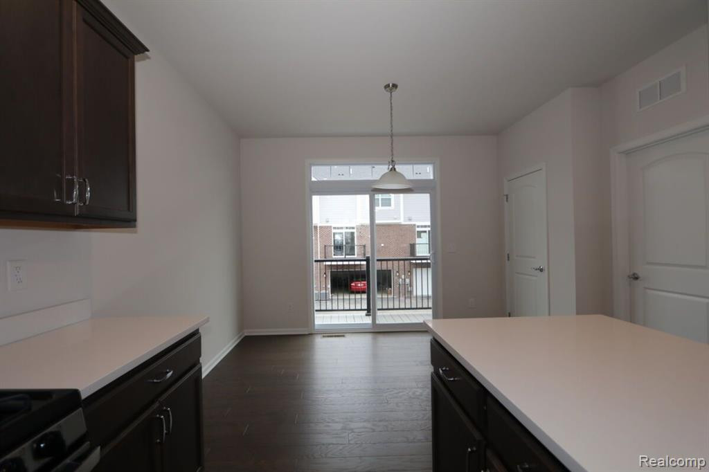 49791 LANTERN Way, Canton, MI 48188 — Photo 6
