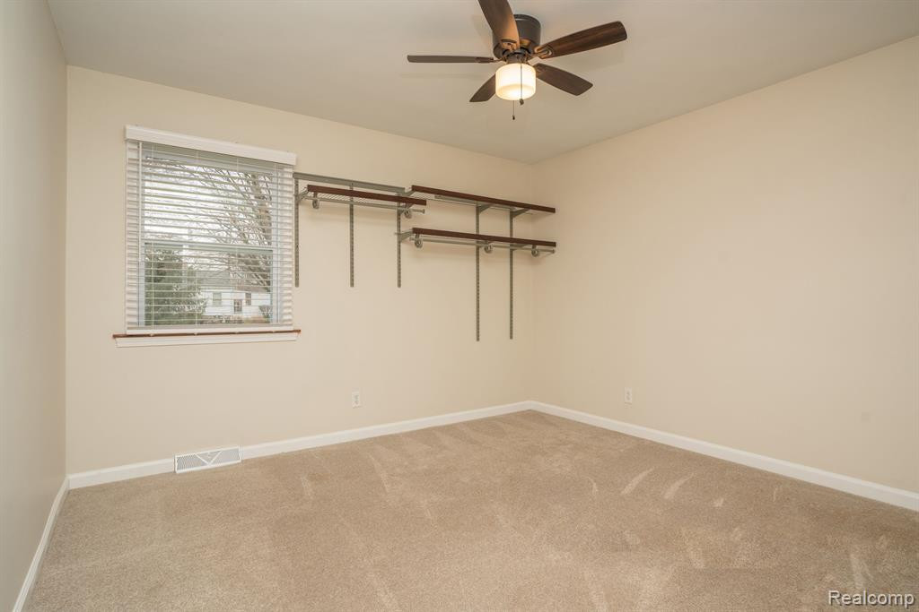 233 CHESTNUT Street E, Webberville, MI 48892 — Photo 15
