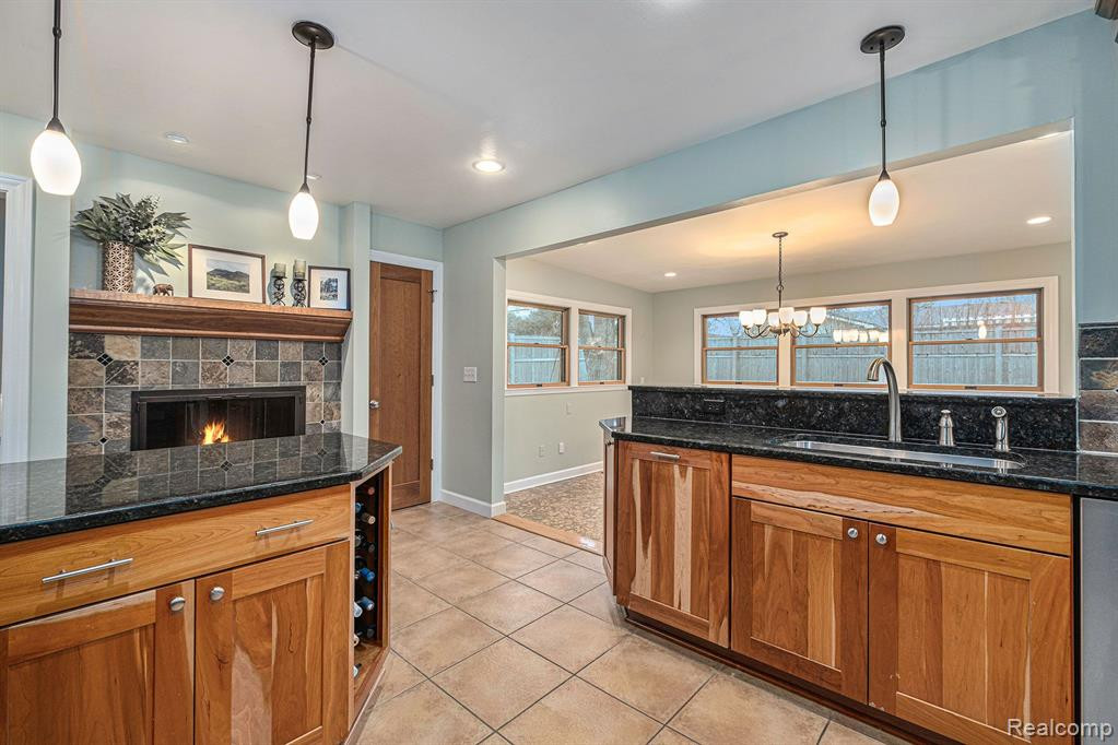 1880 Coronada Drive, Ann Arbor, MI 48103 — Photo 13