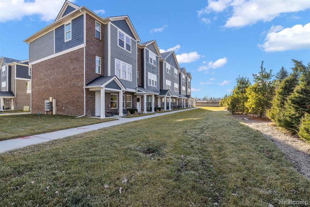 5931 STELLA, Troy, MI 48085 — Photo 4