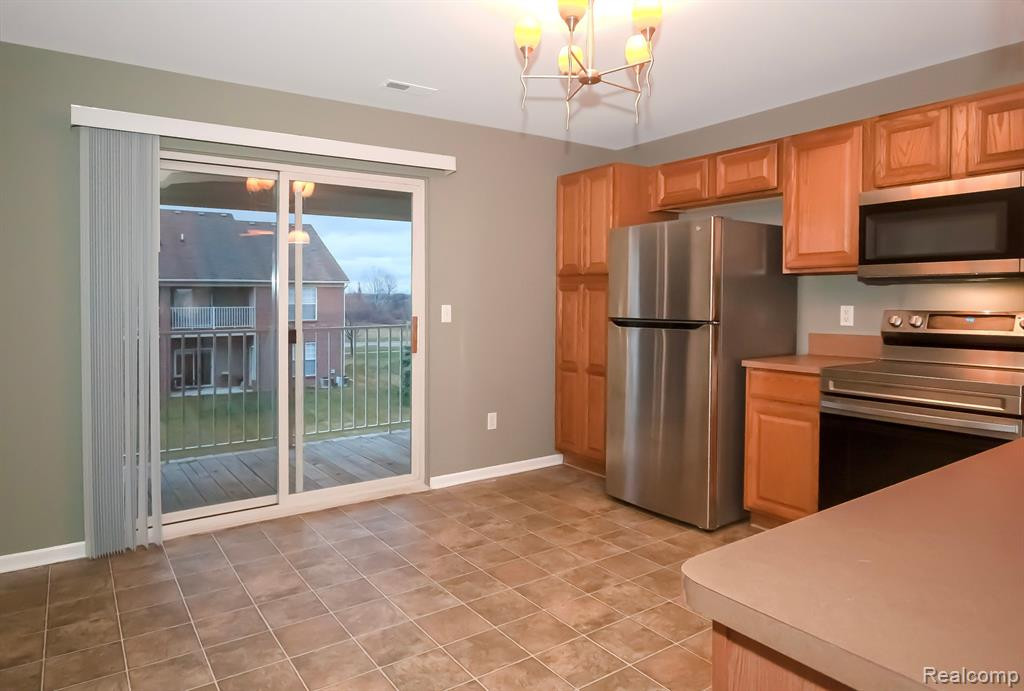 51810 LIONEL Lane, Chesterfield, MI — Photo 14