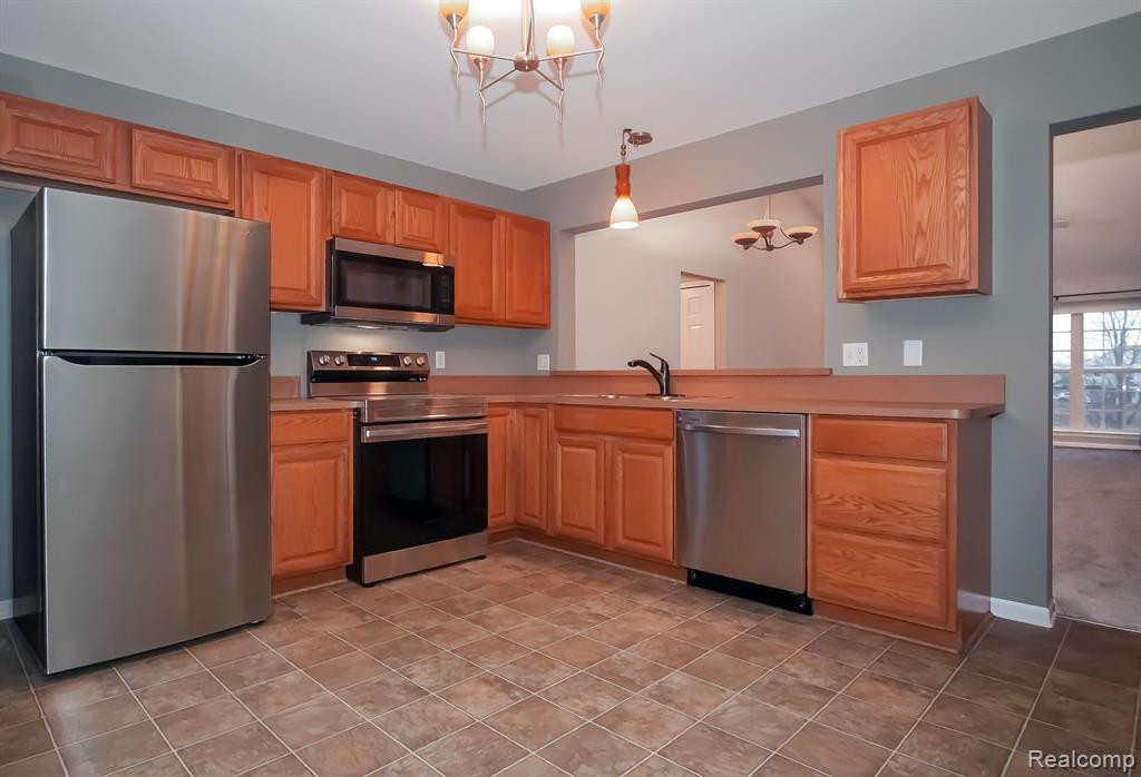 51810 LIONEL Lane, Chesterfield, MI — Photo 17