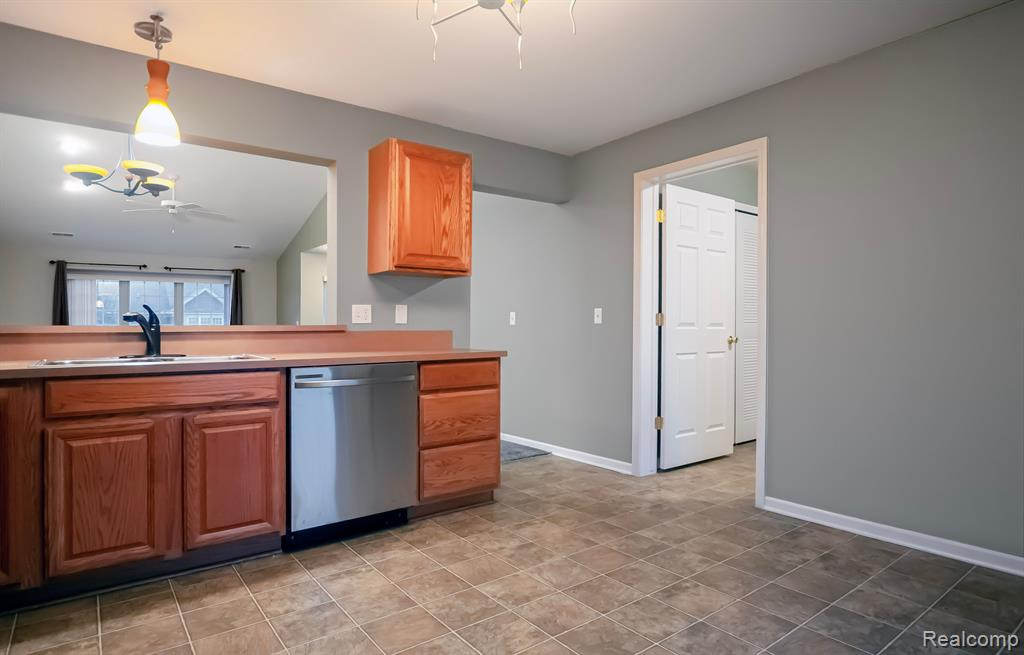 51810 LIONEL Lane, Chesterfield, MI — Photo 18