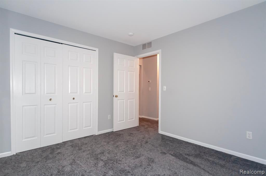 51810 LIONEL Lane, Chesterfield, MI — Photo 22