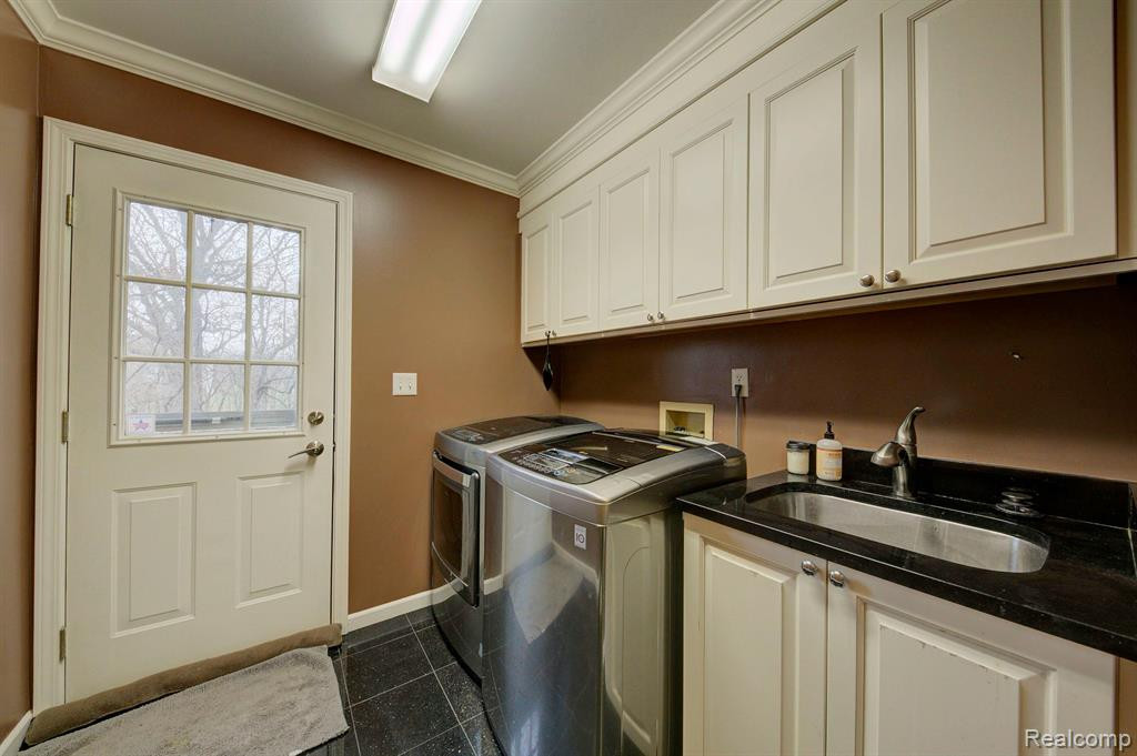 5610 LAKESHORE Drive, Ann Arbor, MI 48108 — Photo 6