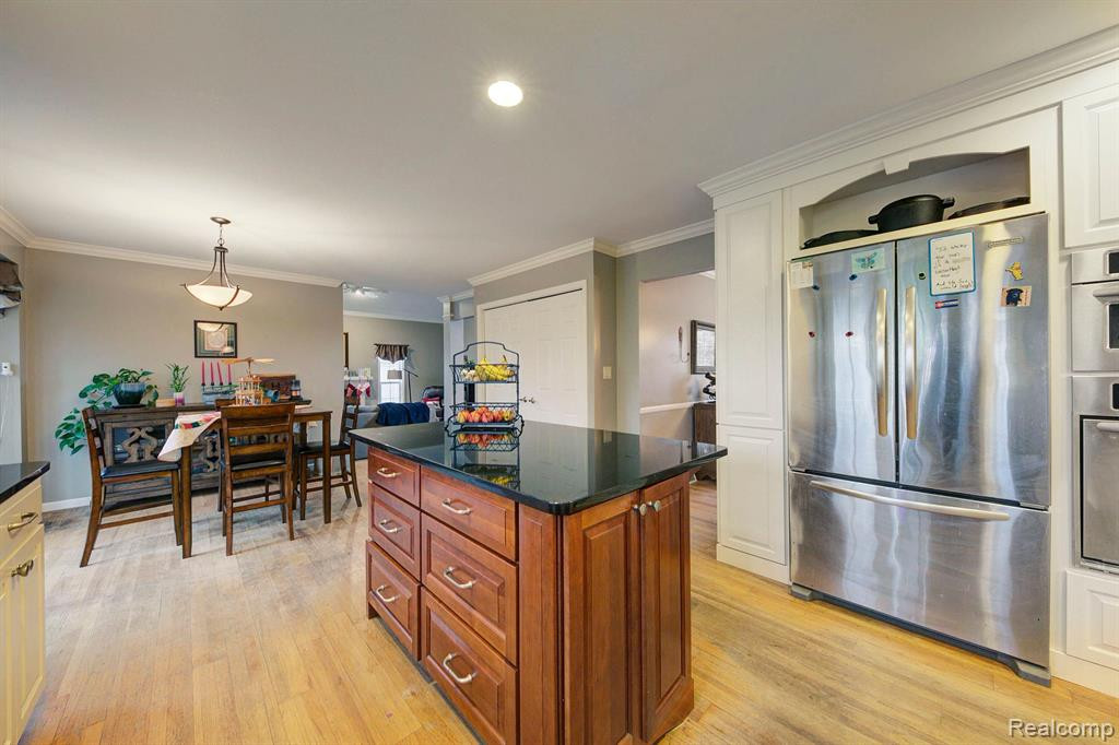 5610 LAKESHORE Drive, Ann Arbor, MI 48108 — Photo 11