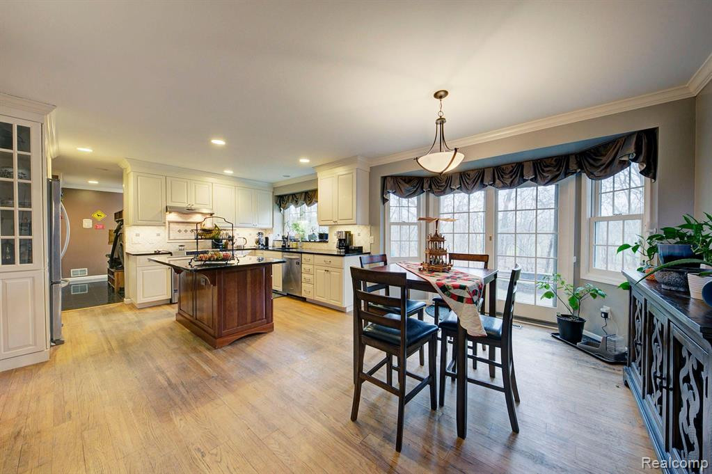 5610 LAKESHORE Drive, Ann Arbor, MI 48108 — Photo 14