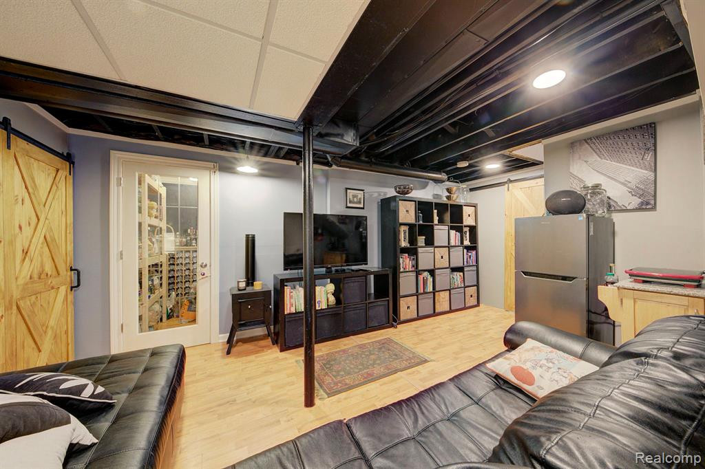 5610 LAKESHORE Drive, Ann Arbor, MI 48108 — Photo 27