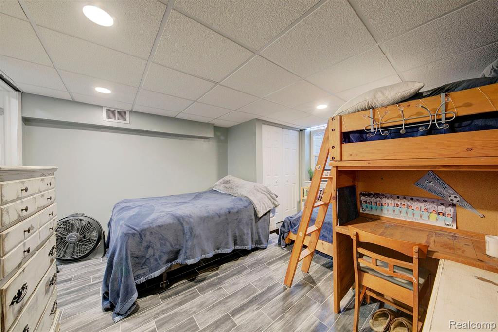 5610 LAKESHORE Drive, Ann Arbor, MI 48108 — Photo 28