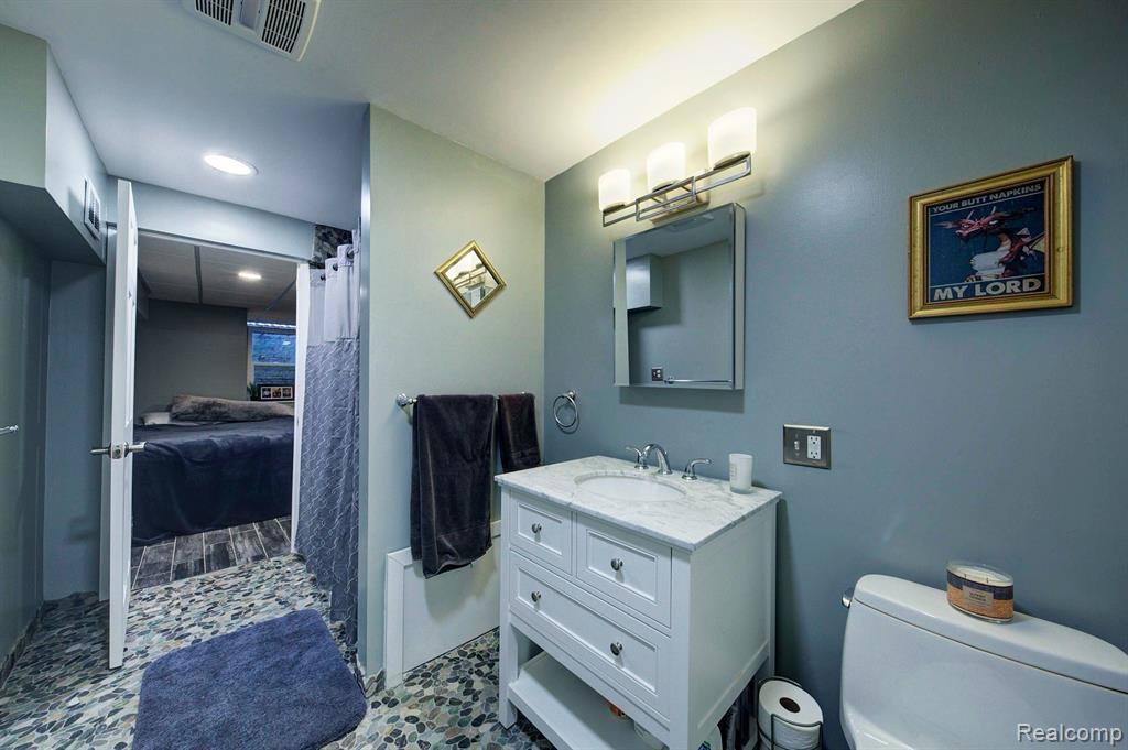 5610 LAKESHORE Drive, Ann Arbor, MI 48108 — Photo 30
