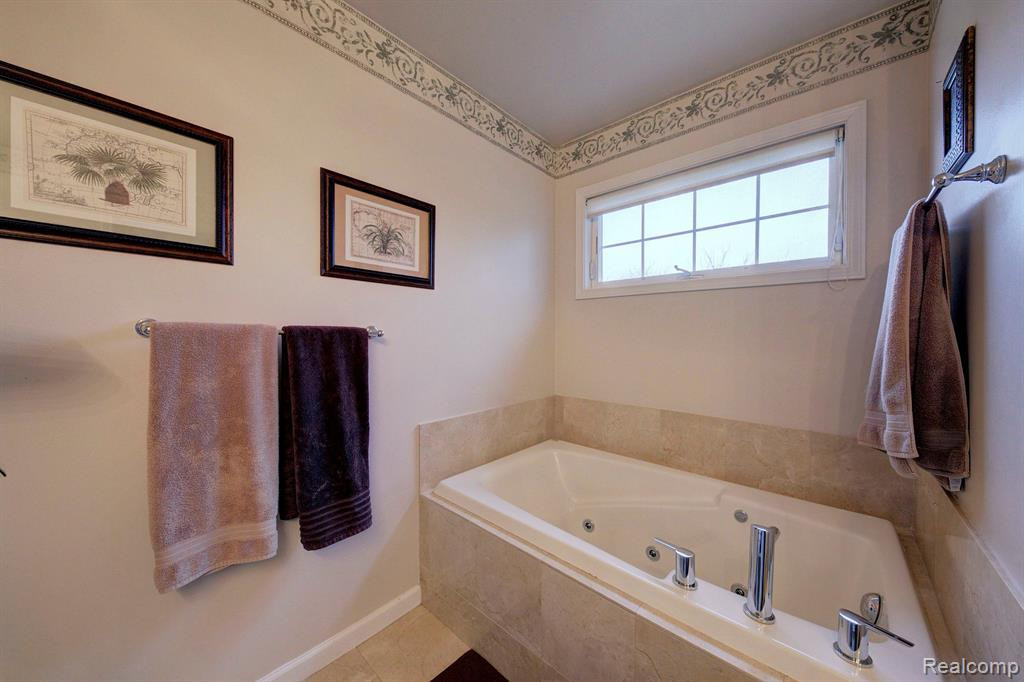 5610 LAKESHORE Drive, Ann Arbor, MI 48108 — Photo 47