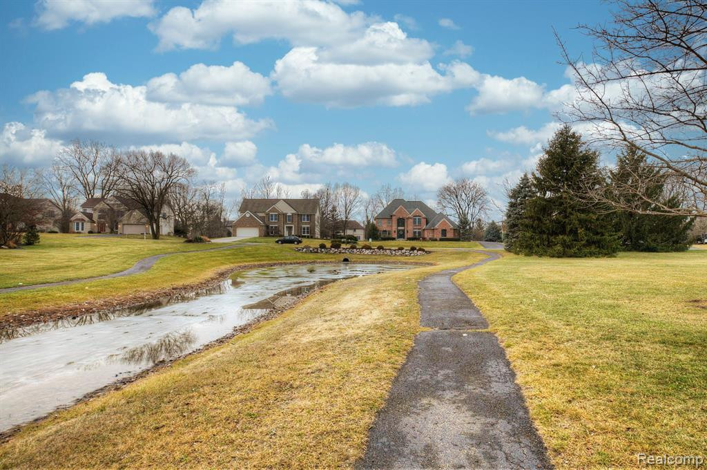 5610 LAKESHORE Drive, Ann Arbor, MI 48108 — Photo 53