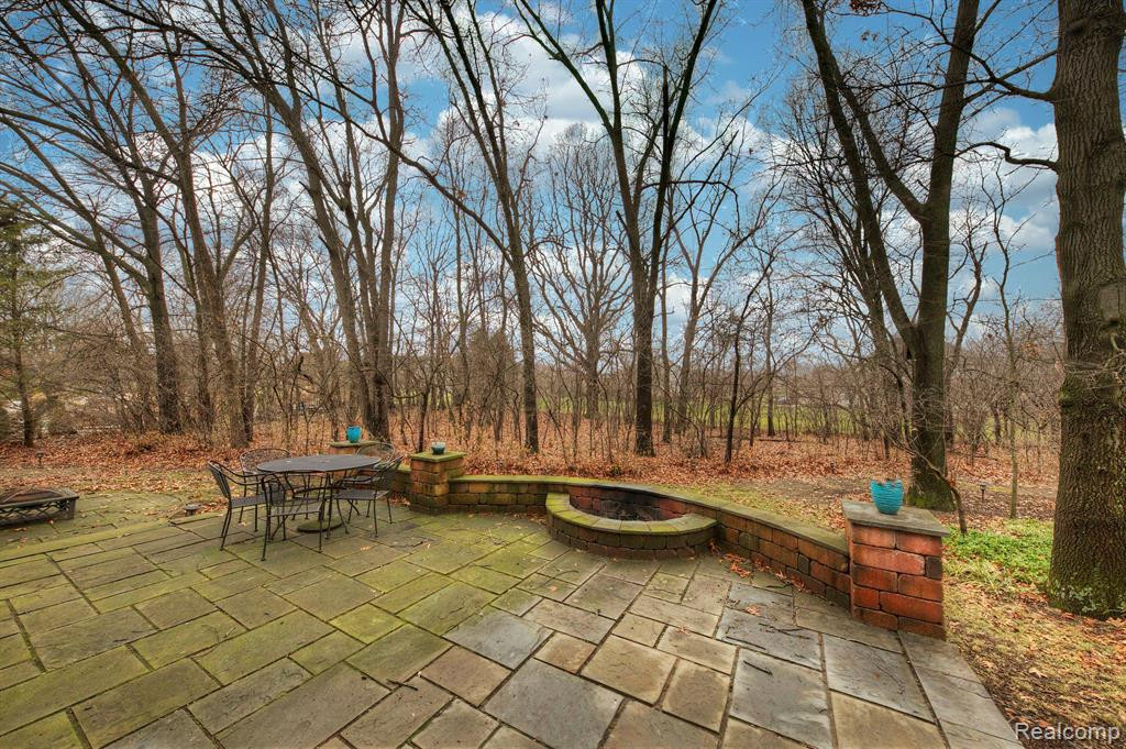 5610 LAKESHORE Drive, Ann Arbor, MI 48108 — Photo 60