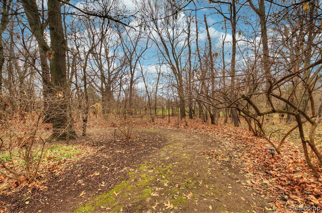 5610 LAKESHORE Drive, Ann Arbor, MI 48108 — Photo 64
