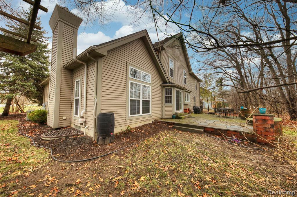 5610 LAKESHORE Drive, Ann Arbor, MI 48108 — Photo 65