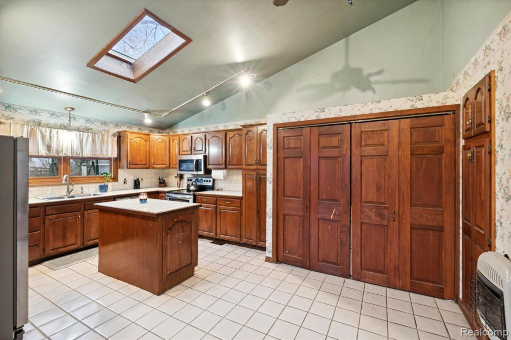 7796 FREDERICK Street, Maybee, MI — Photo 24