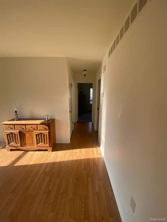1927 WICKHAM Street, Royal Oak, MI 48073 — Photo 12