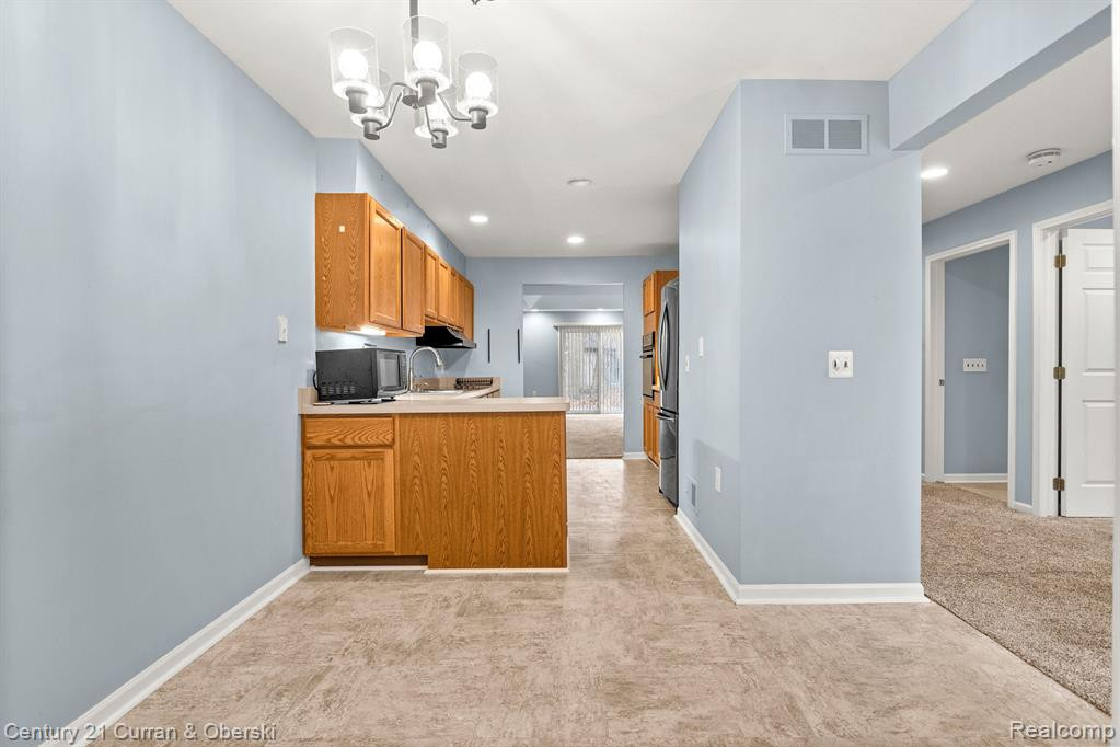 21338 MULBERRY, Farmington Hills, MI 48336 — Photo 11