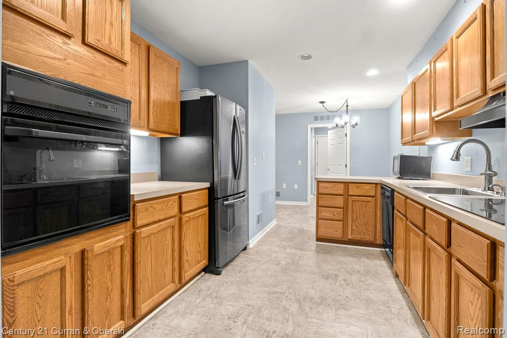 21338 MULBERRY, Farmington Hills, MI 48336 — Photo 13