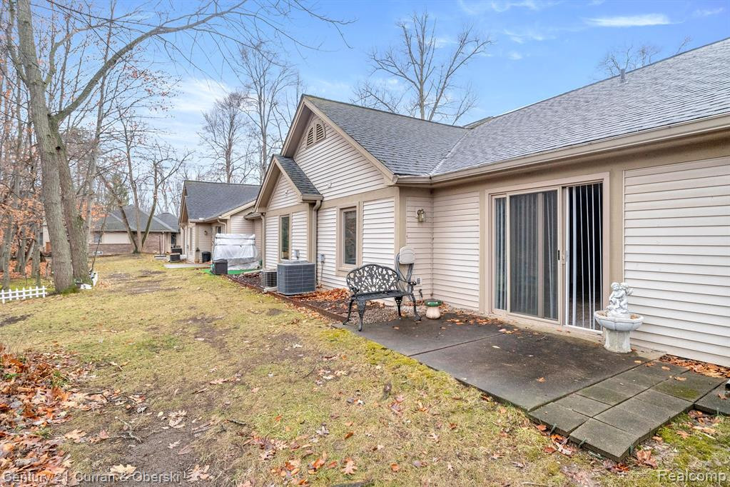 21338 MULBERRY, Farmington Hills, MI 48336 — Photo 28