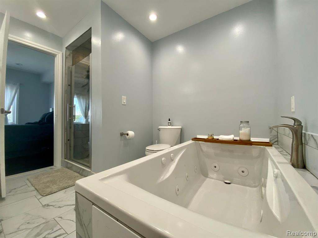 334 W CRESCENT Lane, Detroit, MI 48207 — Photo 13