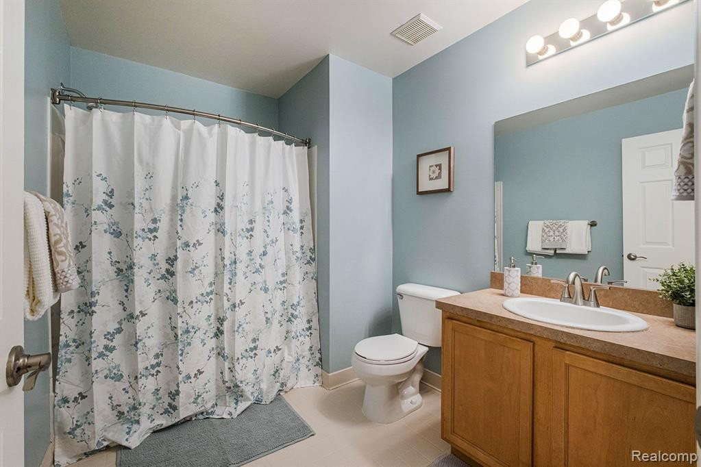 3033 Cloverly Court, Ann Arbor, MI 48108 — Photo 23