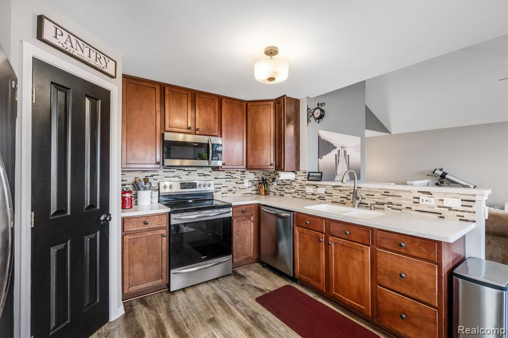 4261 Hampton Ridge Boulevard, Howell, MI 48843 — Photo 7