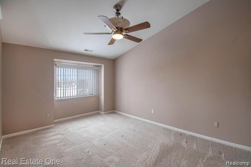 5739 TWIN OAKS Drive, Sterling Heights, MI 48314 — Photo 7