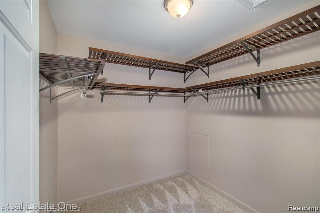 5739 TWIN OAKS Drive, Sterling Heights, MI 48314 — Photo 15