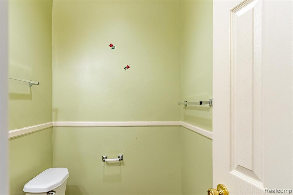 7572 WOODVIEW #4 Street, 103, Westland, MI — Photo 14