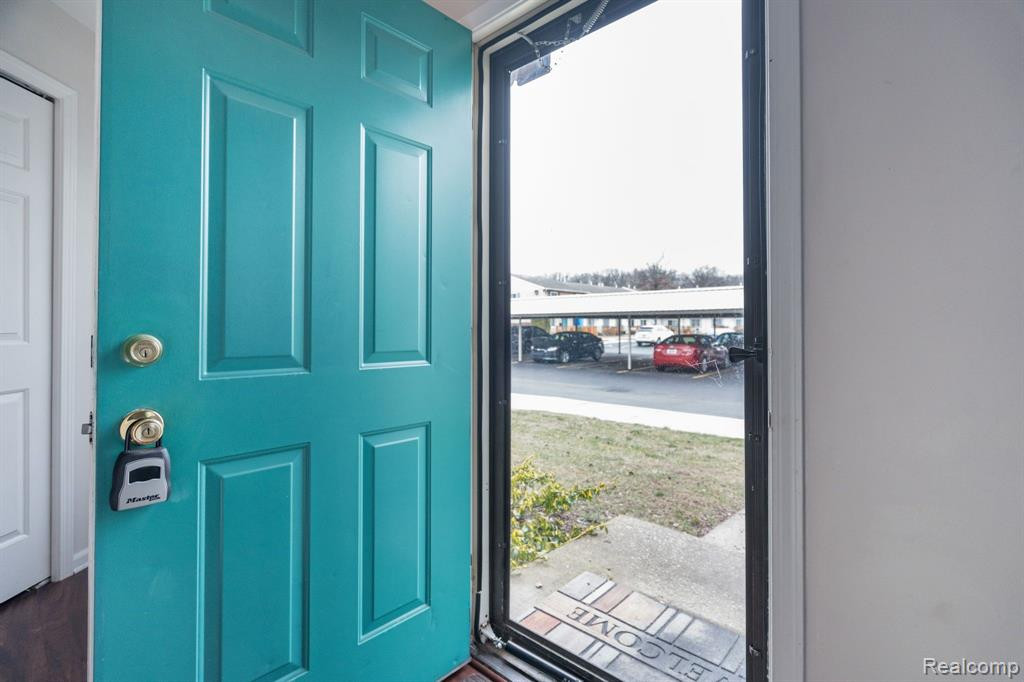 16615 TERRACE VILLAGE Drive, Taylor, MI 48180 — Photo 4