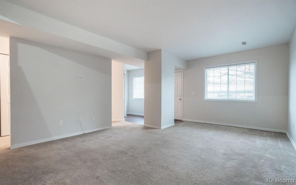 16615 TERRACE VILLAGE Drive, Taylor, MI 48180 — Photo 5
