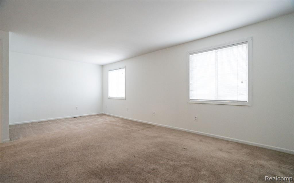 16615 TERRACE VILLAGE Drive, Taylor, MI 48180 — Photo 11