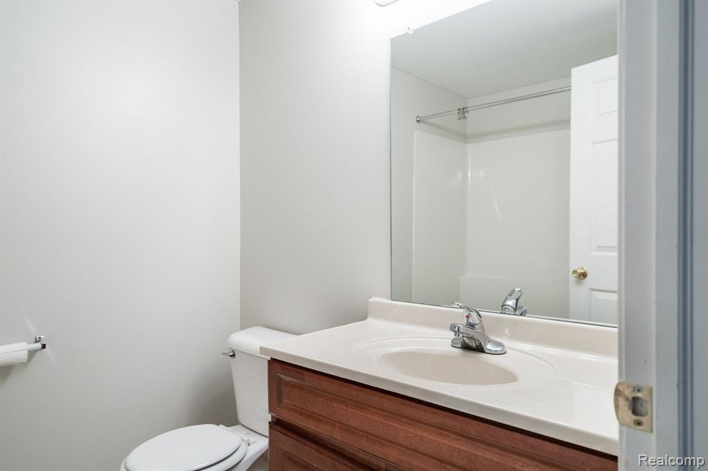 16615 TERRACE VILLAGE Drive, Taylor, MI 48180 — Photo 16