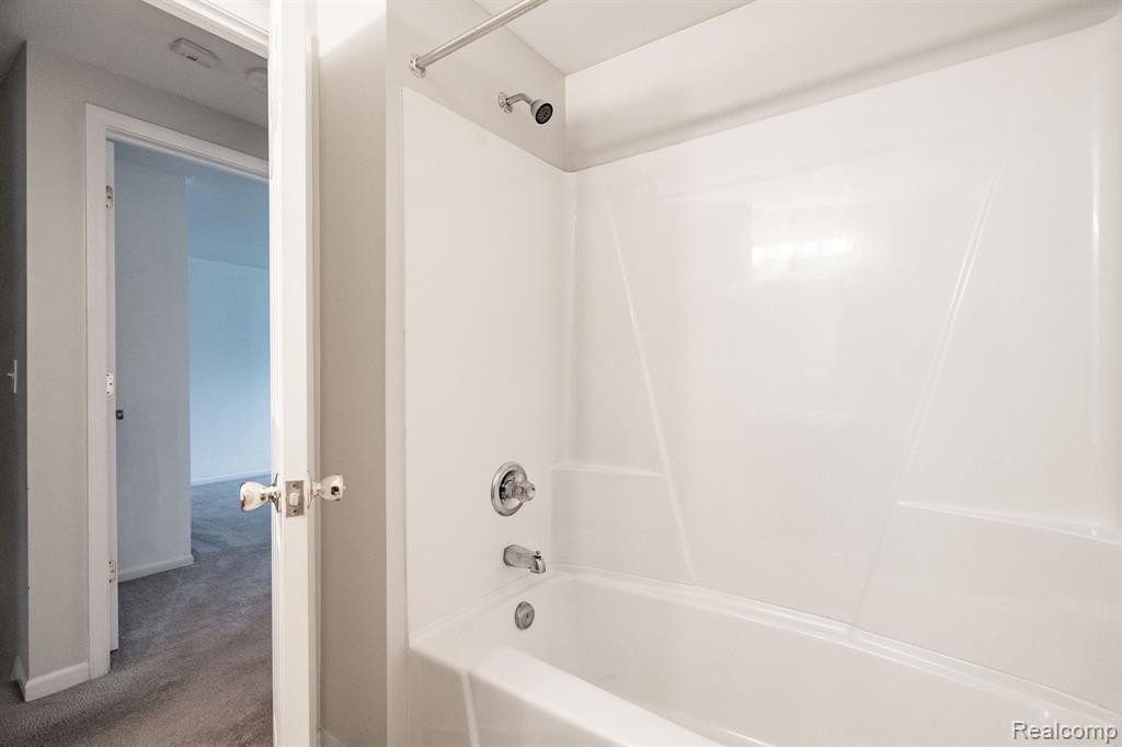 16615 TERRACE VILLAGE Drive, Taylor, MI 48180 — Photo 18
