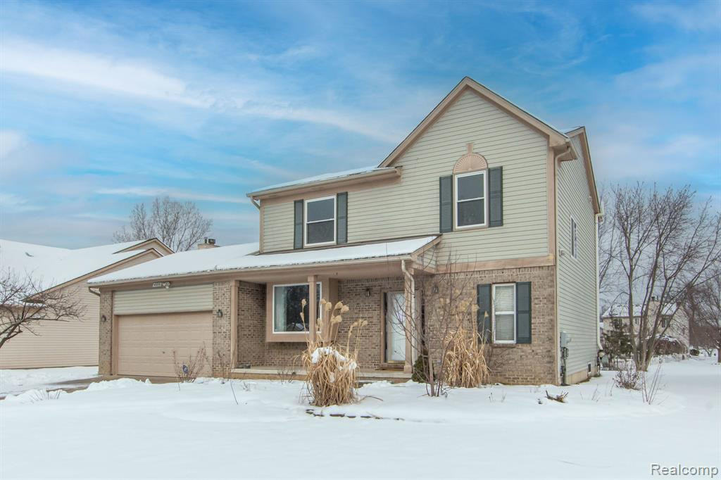 4333 WOODSTREAM Drive, Ypsilanti, MI 48197 — Photo 2