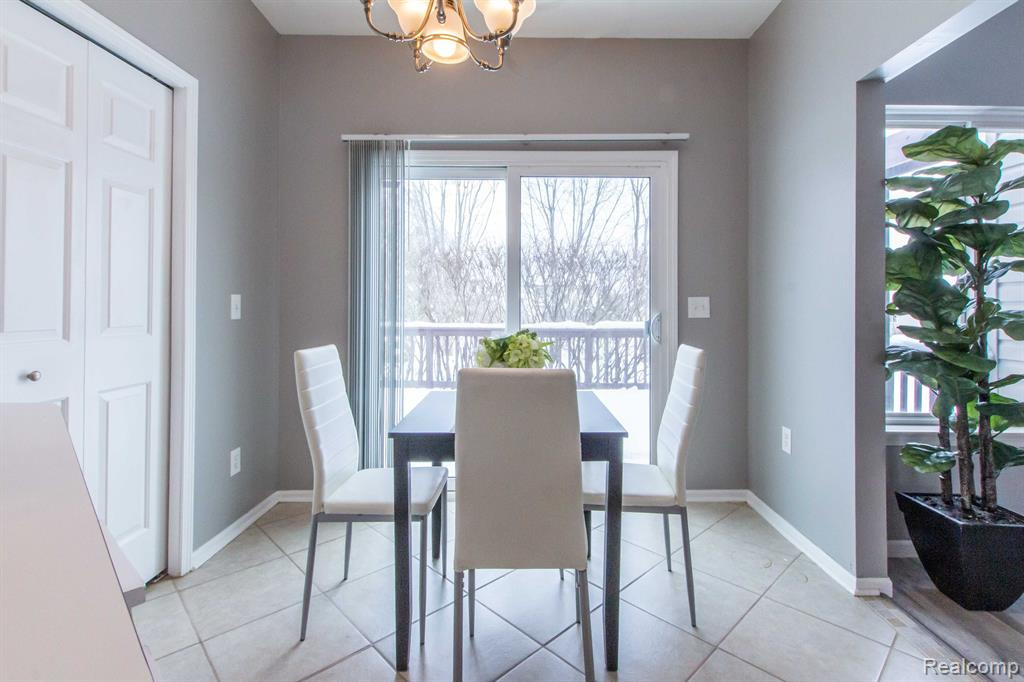 4333 WOODSTREAM Drive, Ypsilanti, MI 48197 — Photo 17