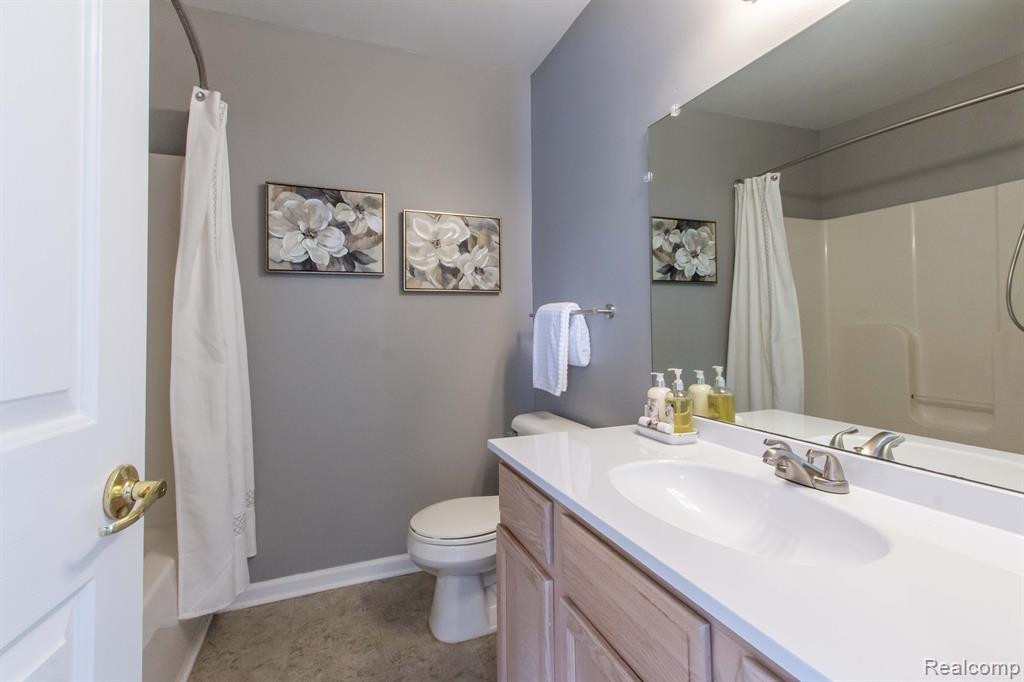 4333 WOODSTREAM Drive, Ypsilanti, MI 48197 — Photo 25