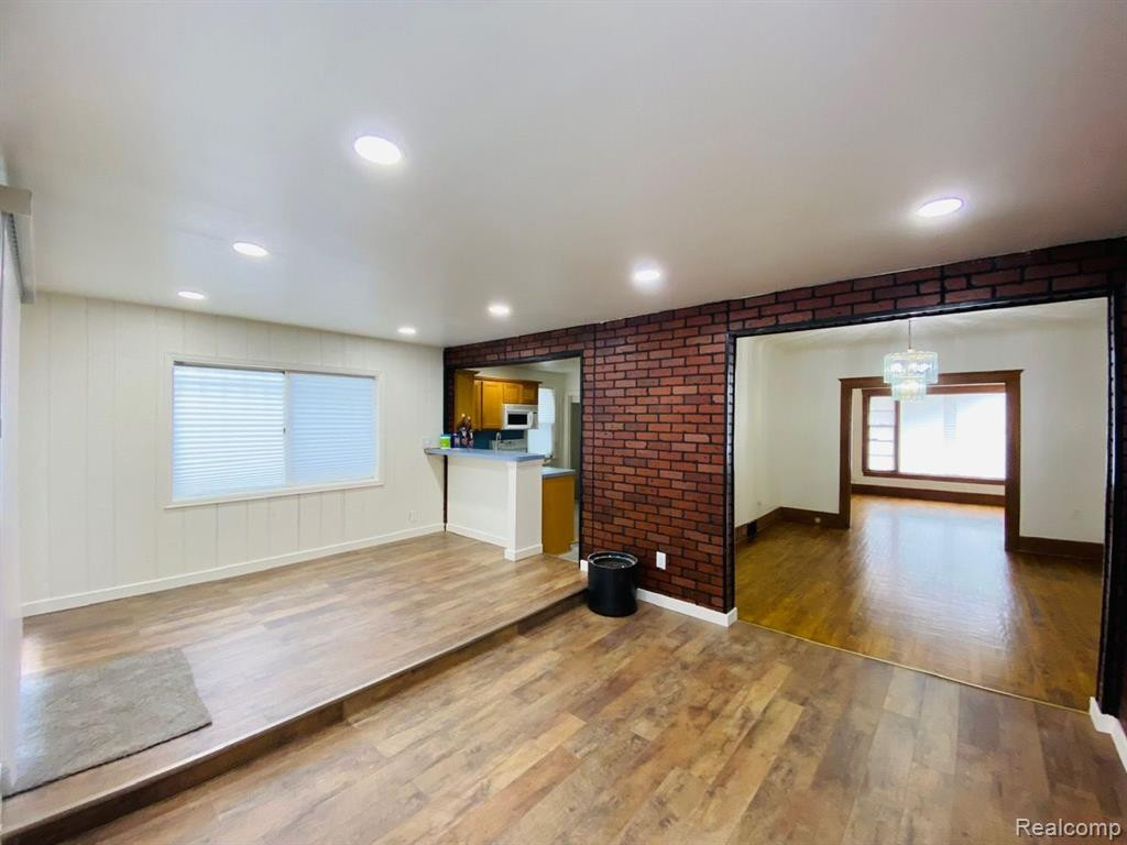 5370 SEEBALDT Street, Detroit, MI 48204 — Photo 4