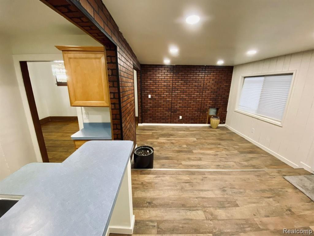 5370 SEEBALDT Street, Detroit, MI 48204 — Photo 6