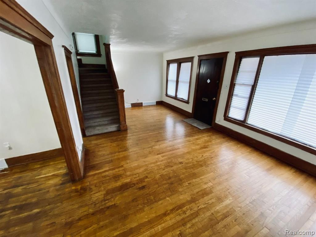 5370 SEEBALDT Street, Detroit, MI 48204 — Photo 7