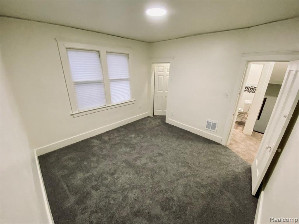 5370 SEEBALDT Street, Detroit, MI 48204 — Photo 13