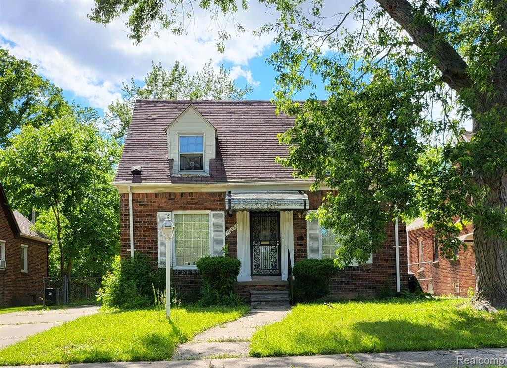 224 S SE Kenbrook Street, Grand Rapids, MI, 49548