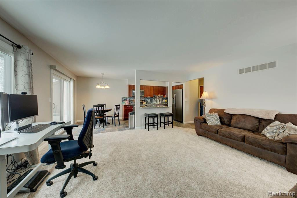 567 PARK Place, Saline, MI 48176 — Photo 5